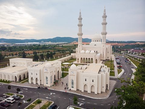 Masjid Wakaf Sri Sendayan di Negeri Sembilan Malaysia
