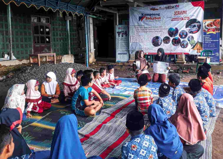 Sosialisasi Kesehatan Dan Permainan Bersama Anak Anak Desa Ngilo Ilo.