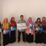 Sepatu Baru untuk Guru Madrasah Jember