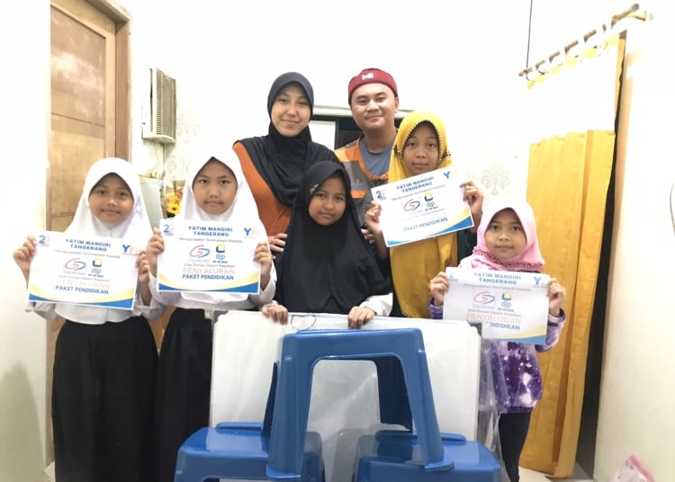 Bantuan Paket Pendidikan Untuk Yatim Dan Dhuafa Tangerang