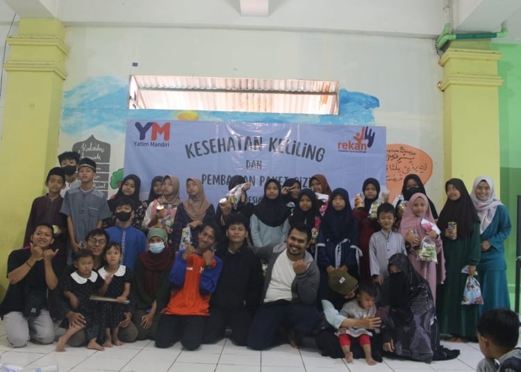 Relawan Kemandirian Jakarta Inisiasi Cek Kesehatan Gratis Dan Beri Paket Gizi