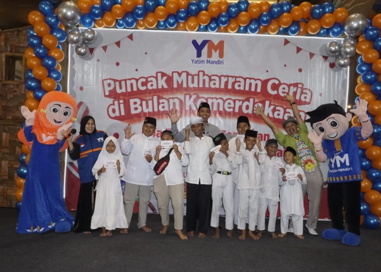 Puncak Event Muharram Ceria Untuk 100 Yatim Dhuafa Di Bulan Kemerdekaan