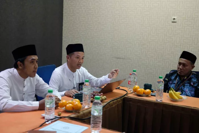 Suasana Audit Syariah di Graha Yatim Mandiri Surabaya. (Copy)