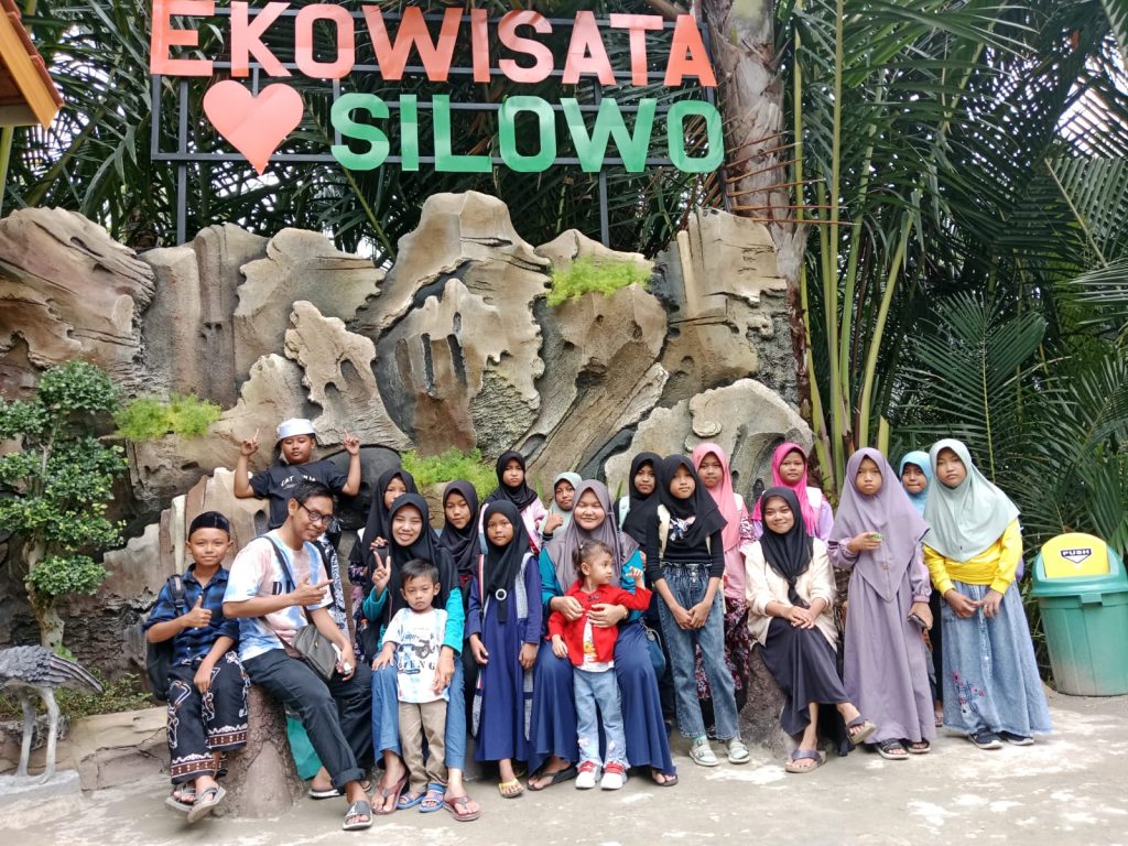 Ekowisata Dan Tadabbur Alam Anak Binaan Yatim Mandiri Lamongan