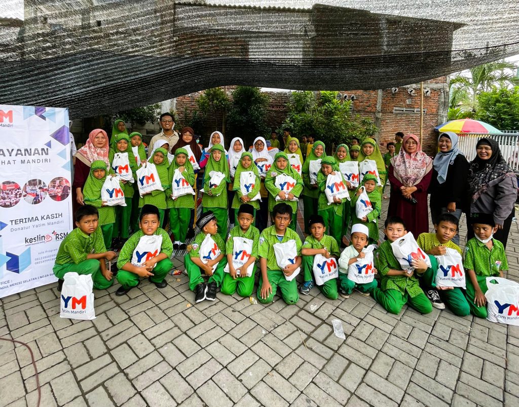 Puluhan Pelajar Surabaya Dapat Layanan Kesehatan Gratis