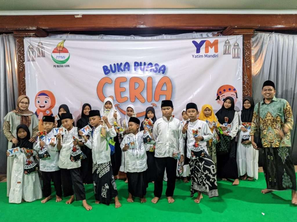 Buka Puasa Ceria Bahagiakan Yatim Dan Dhuafa Blitar Di Bulan Mulia