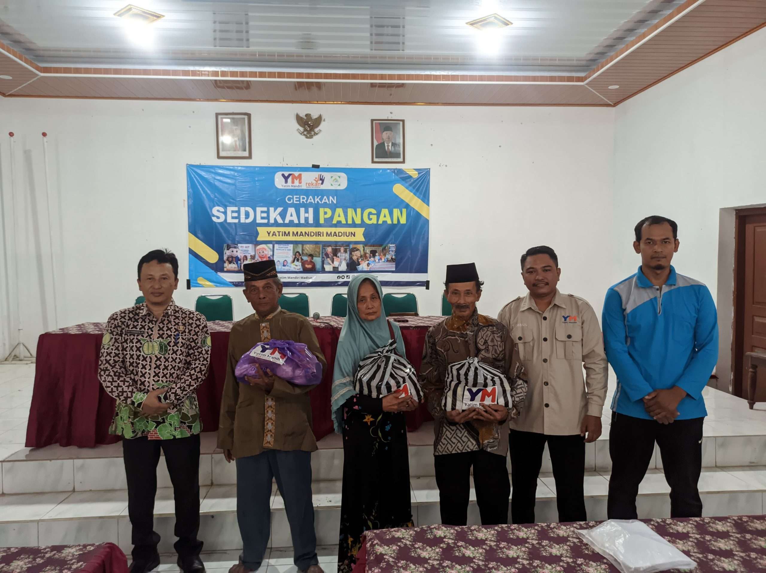 Gerakan Sedekah Pangan: Sembako untuk Dhuafa Madiun