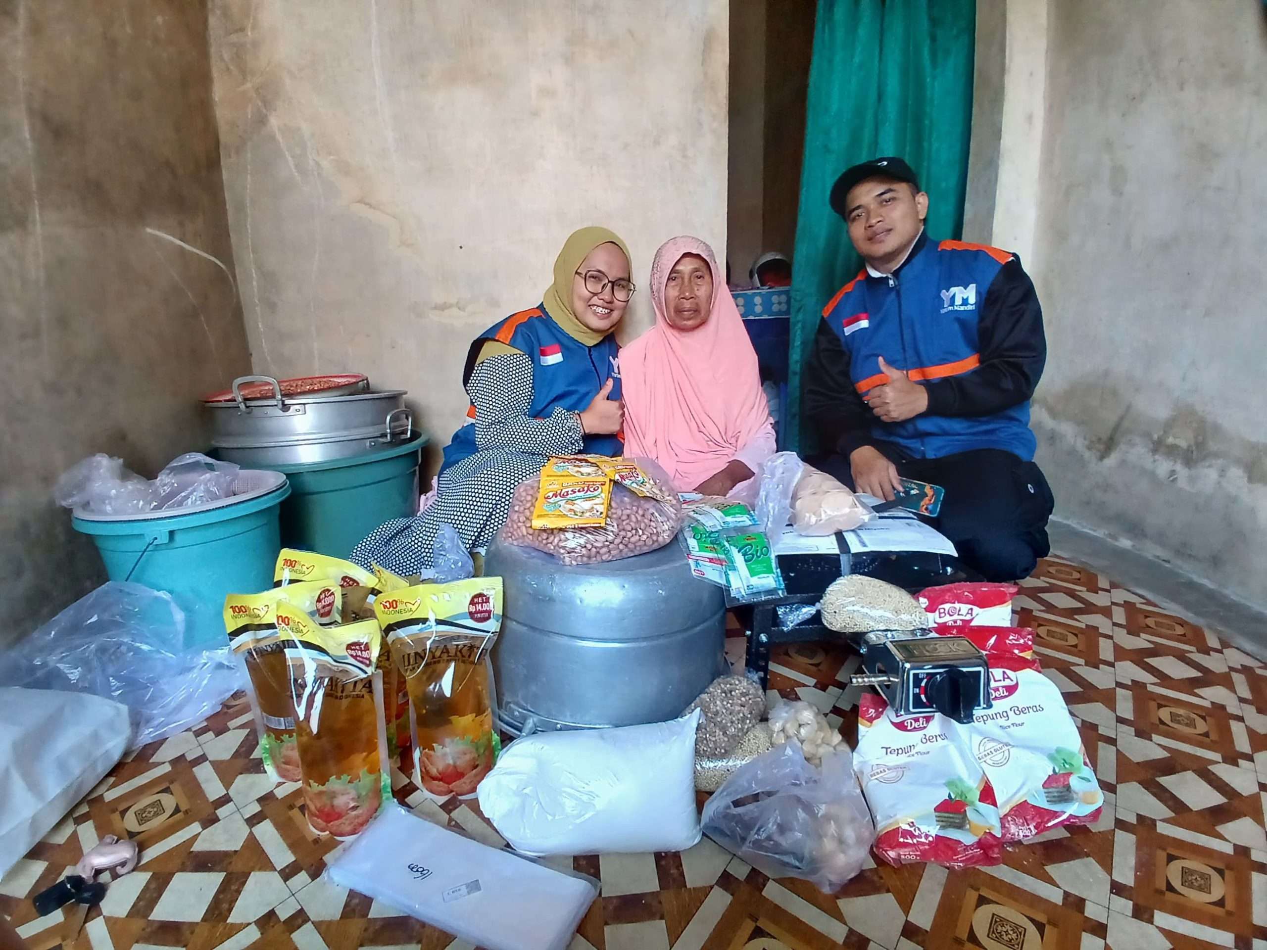 Salurkan Program UMKM Bangkit untuk Bunda BISA Banyuwangi