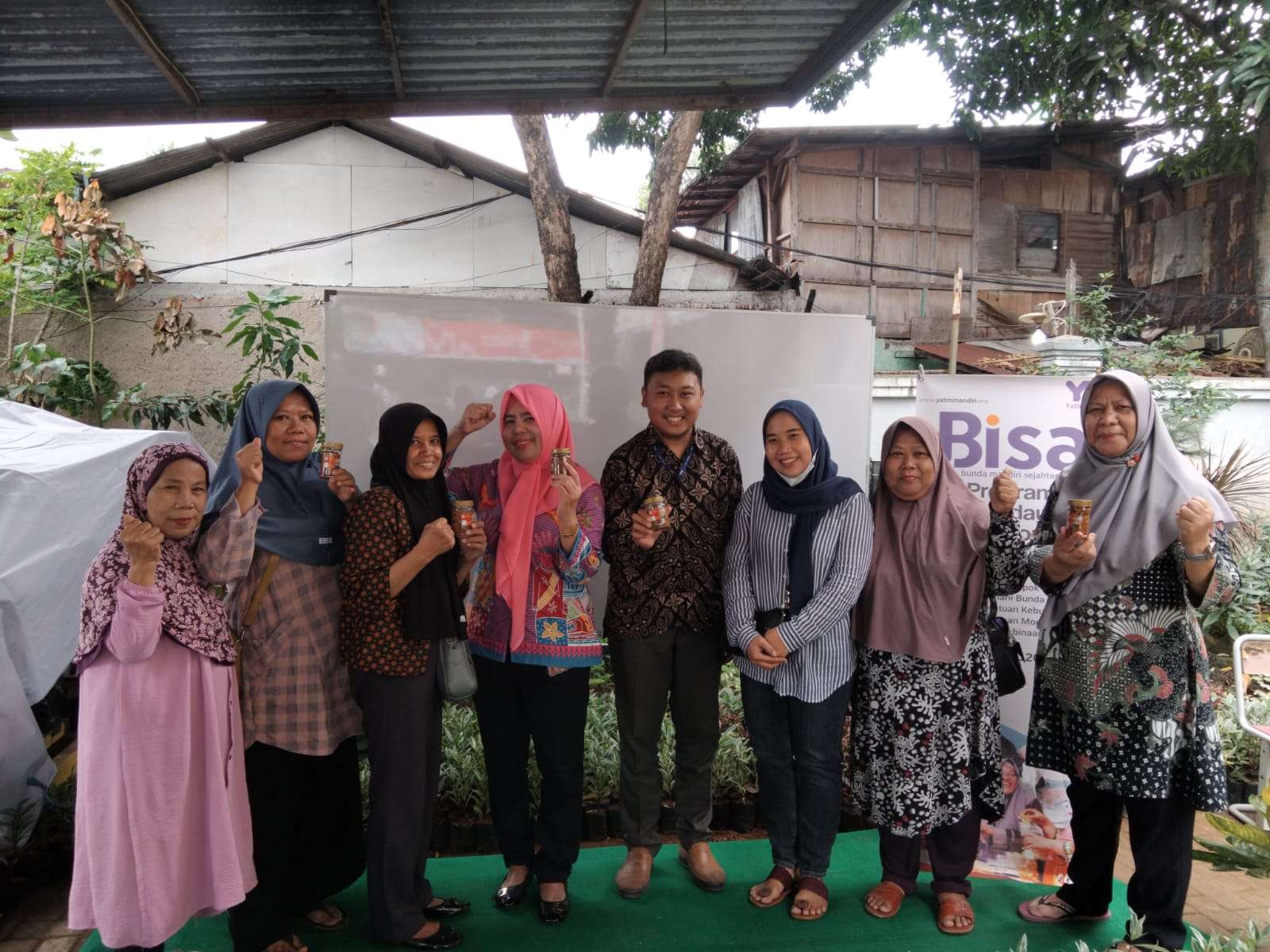 Bakti Sosial dan Launching Produk Bunda BISA Jakarta Timur