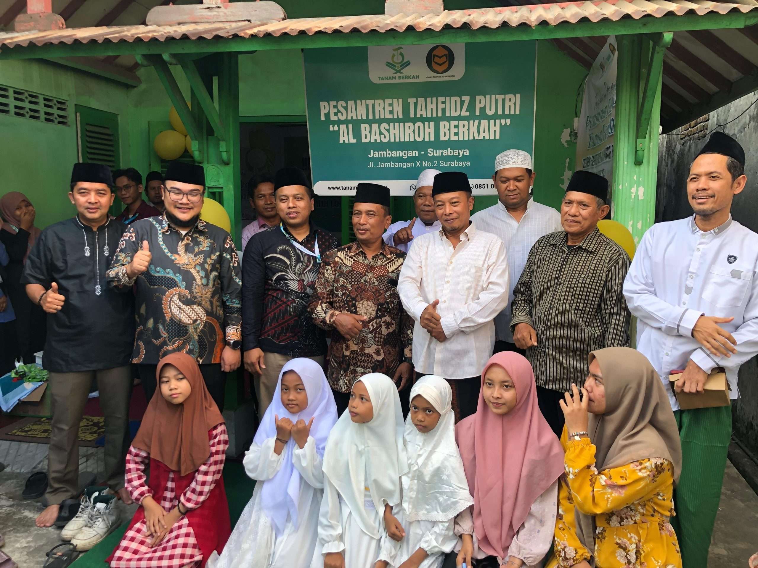 Tanam Berkah & Al-Bashiroh Resmikan PP Al Bashiroh Berkah