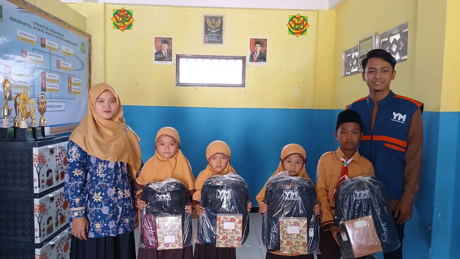 Paket Pendidikan untuk Pelajar Yatim dan Dhuafa Tulungagung