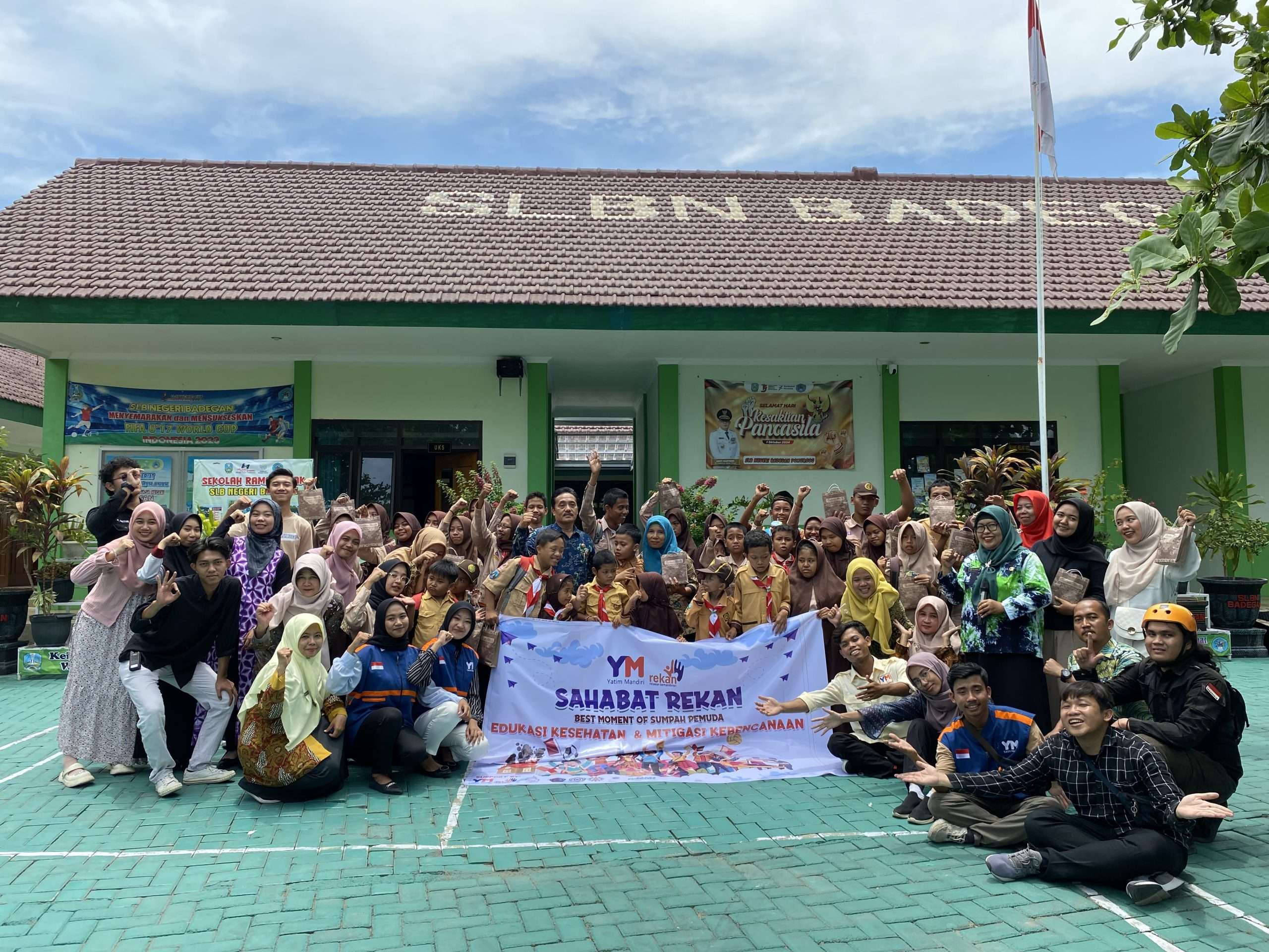 Edukasi Siswa SLB di Ponorogo tentang Mitigasi dan Kesehatan