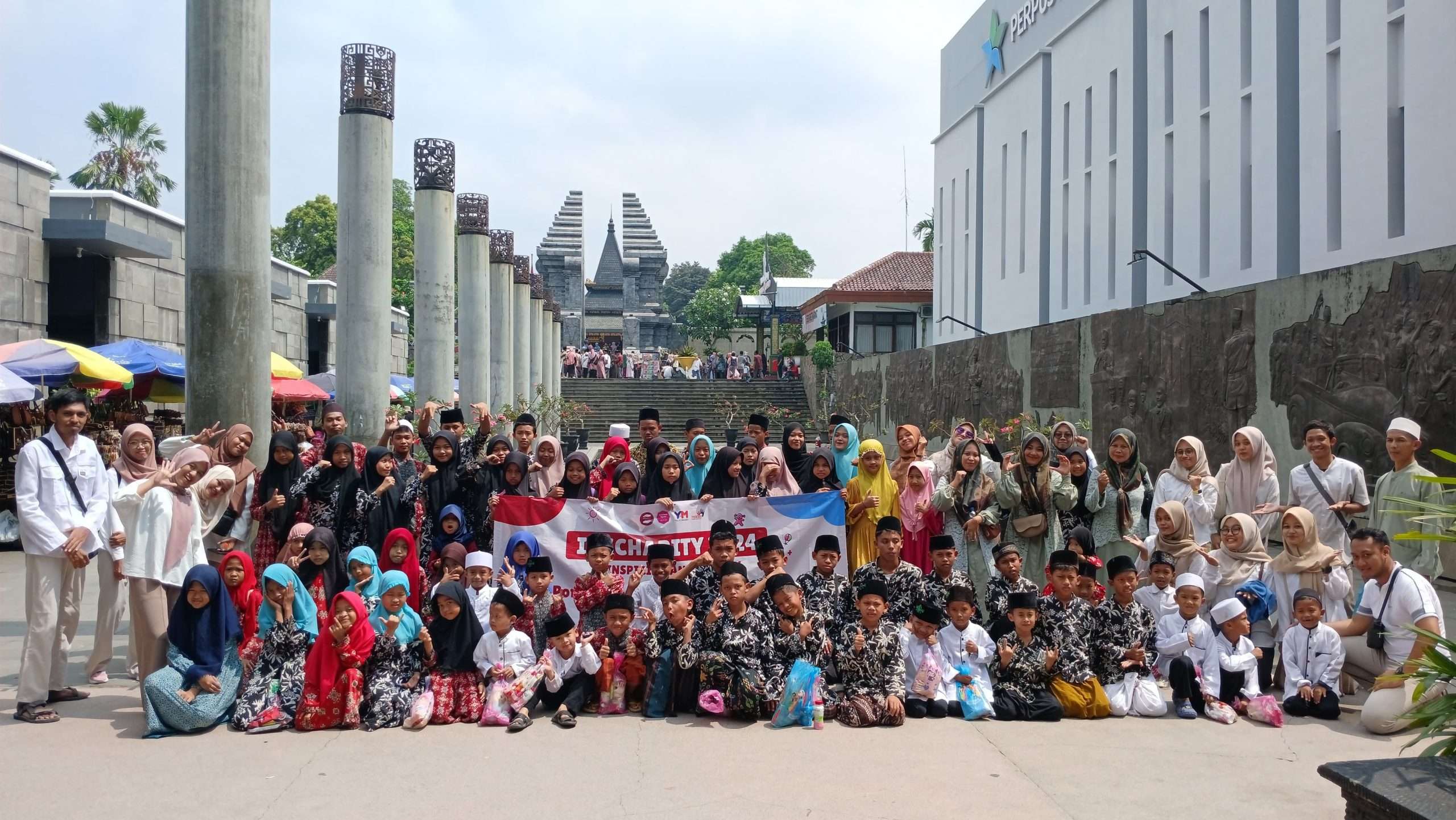 Inscharity 2024: Bermain dan Studi Tour Bersama Yatim Blitar