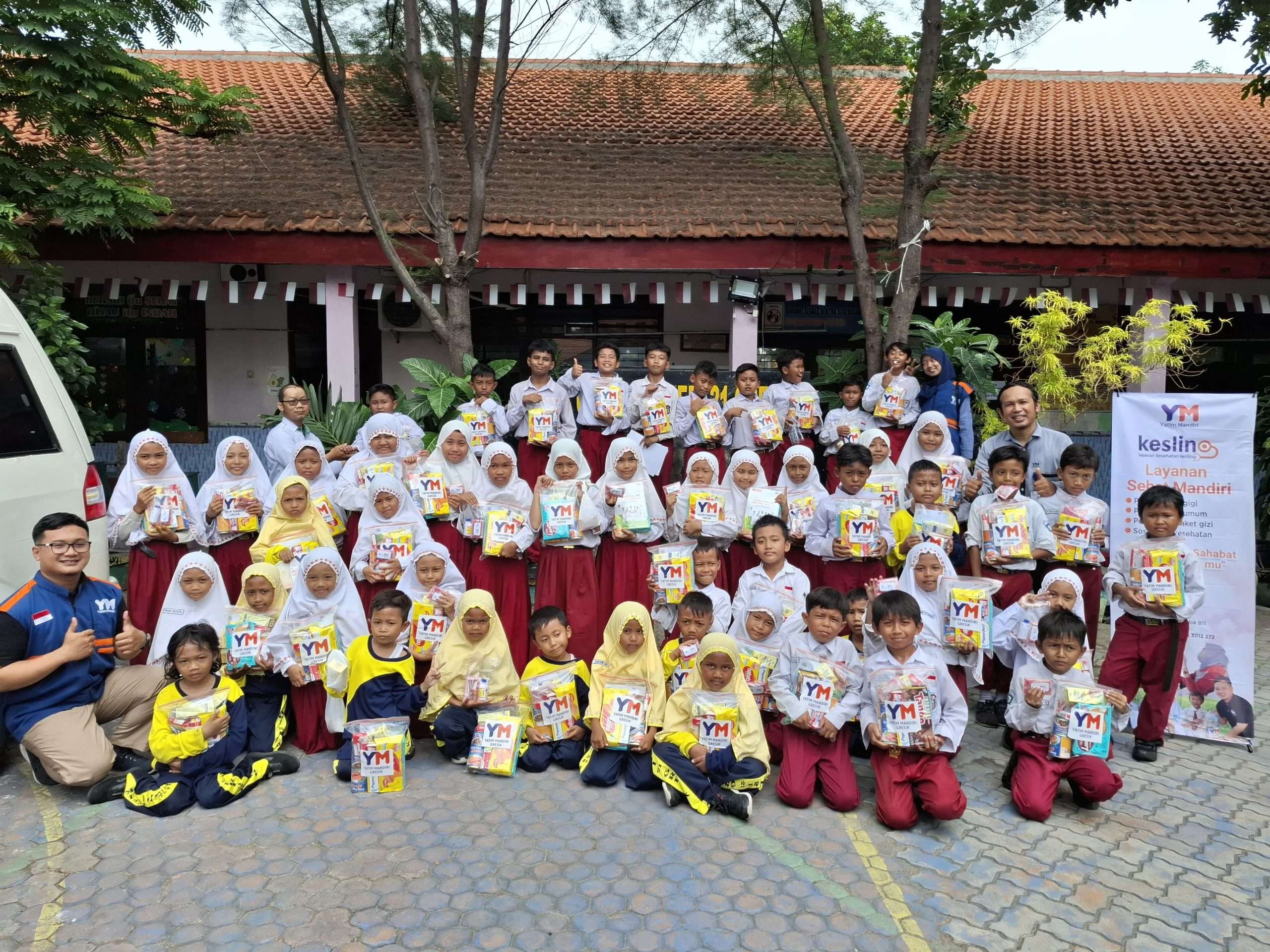 Tebar Manfaat Layanan Sehat Mandiri untuk Pelajar di Gresik 