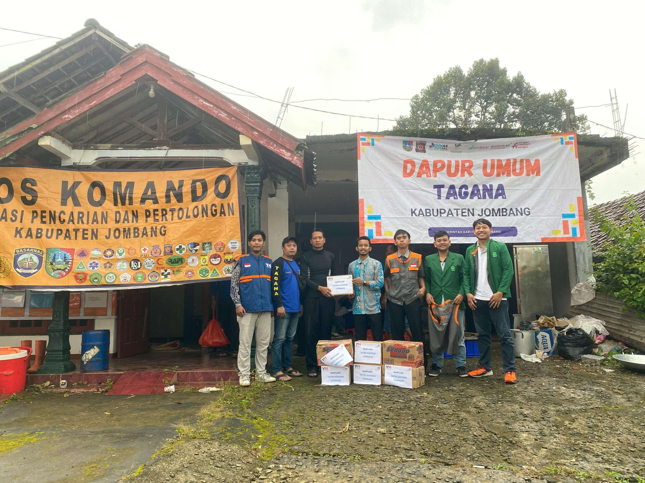 Bantuan Kemanusiaan untuk Korban Tanah Longsor di Jombang