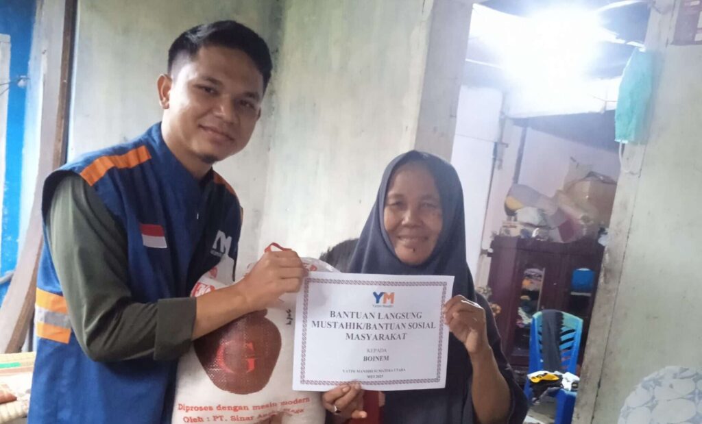 Yatim Mandiri Medan Salurkan Bantuan untuk Nenek Boinem, Lansia Dhuafa di Deli Serdang