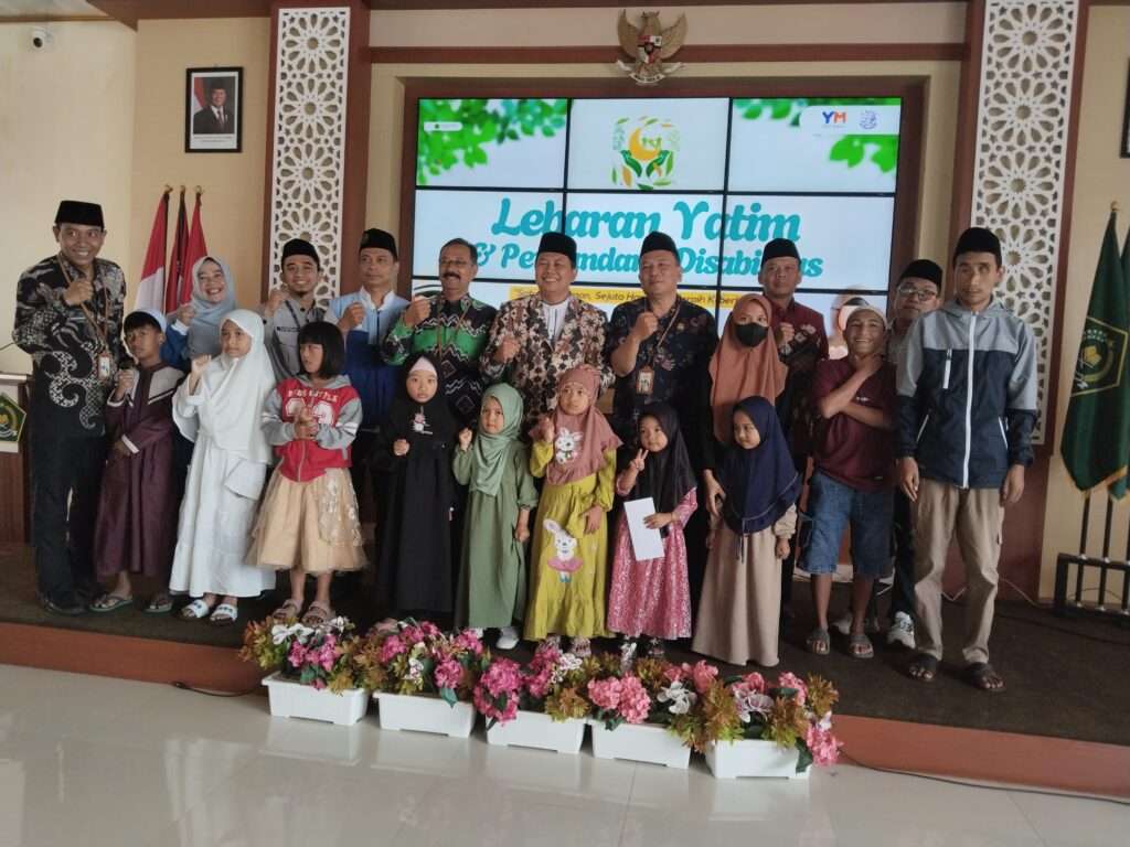 Yatim Mandiri Kolaborasi Bersama Kemenag Kota Batu Berbagi Harapan untuk Yatim dan Difabel
