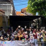 Edukasi Budaya dan Eco Print untuk Binaan Sanggar Genius Surabaya