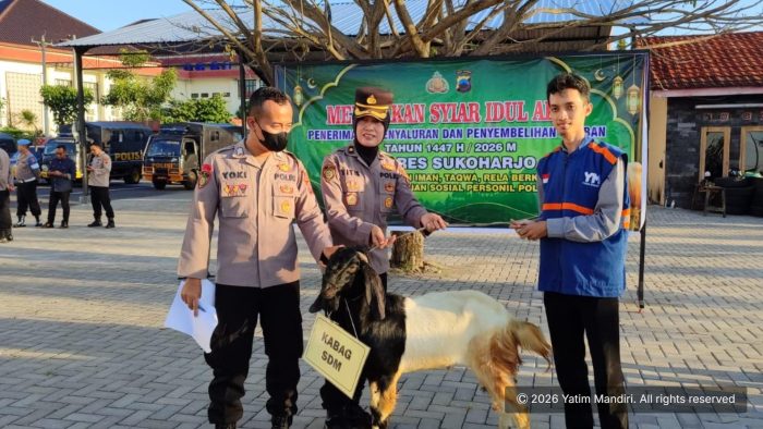 Polres Sukoharjo Serahkan Kambing Qurban Kepada Yatim Mandiri Solo Untuk Anak Binaan Bendosari