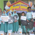 Yatim Mandiri Magelang Salurkan Bantuan Tas dan Alat Tulis untuk Dukung Semangat Belajar Siswa SD Negeri Treko 2
