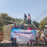Yatim Mandiri Solo Bersama Yayasan Baiti Jannati Salurkan 168.000 Liter Air Bersih untuk Warga Pesisir Selatan Wonogiri