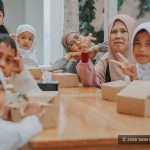 Bersama DRW Foundation, Gelar Muharram Penuh Berkah untuk Puluhan Anak Yatim Binaan Yatim Mandiri Bandung