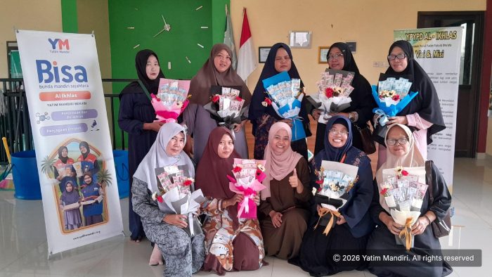 Bunda BISA Al Ikhlas Kembali Berlatih Merangkai Bouquet, Tingkatkan Keterampilan untuk Kemandirian