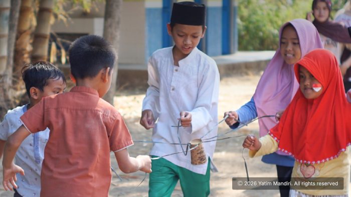 Yatim Mandiri dan Relawan Kemandirian Magetan Rayakan Kemerdekaan Bersama Anak Sanggar Genius