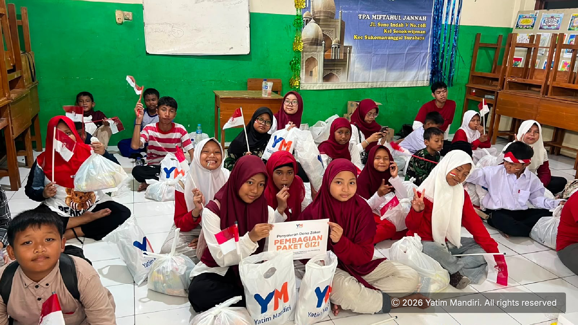 Yatim Mandiri Surabaya Semarakkan Kemerdekaan Bersama Binaan Sanggar