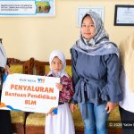 Yatim Mandiri Magelang Bantu Idera Tuntaskan Seragam Sekolah, Jaga Semangat Belajar Anak