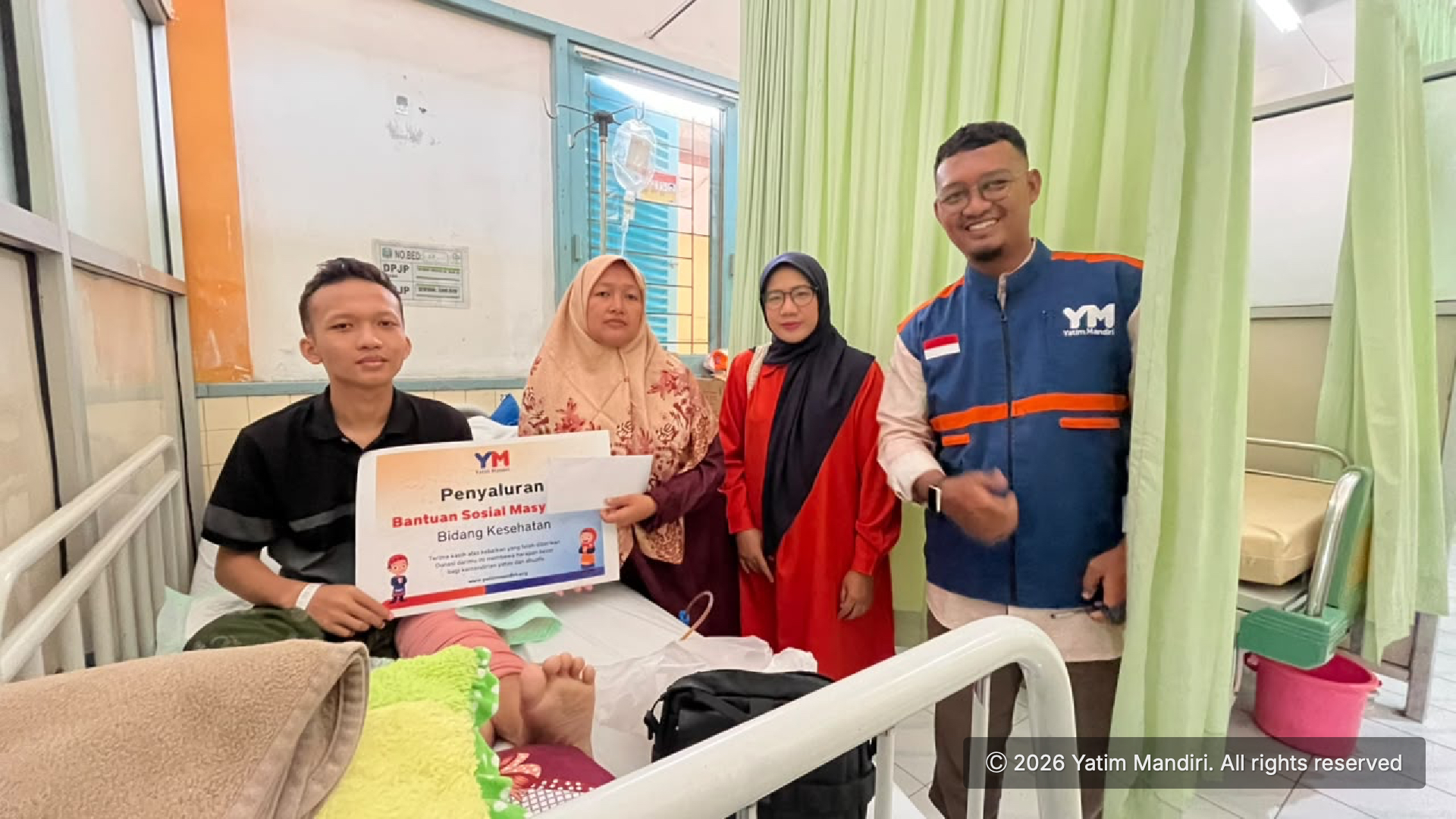 Yatim Mandiri Surabaya Salurkan Bantuan Kesehatan, Hadirkan Dukungan untuk Masyarakat yang Membutuhkan