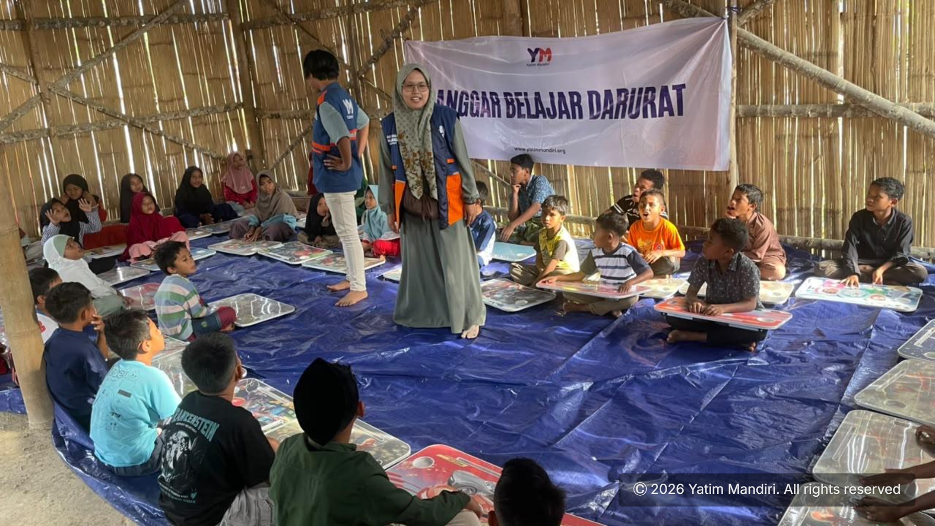 Yatim Mandiri Hadirkan Sanggar Belajar Darurat untuk Anak Terdampak Gempa di Manggarai Timur, NTT