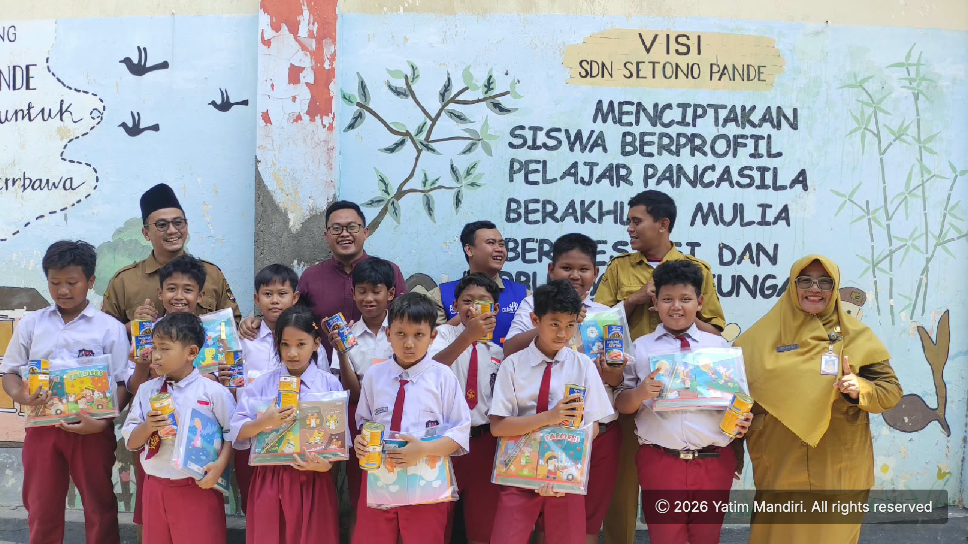 Yatim Mandiri Salurkan Bantuan ASA dan Super Gizi Qurban untuk 12 Anak Yatim dan Dhuafa di Kediri