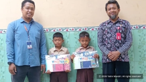 Yatim Mandiri Sragen Salurkan Alat Sekolah Ceria kepada Mitra Sekolah Dongeng, Dukung Semangat Belajar Anak