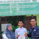 Yatim Mandiri Salurkan Bantuan Pendidikan untuk Salman, Siswa MTs di Palembang