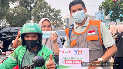 Yatim Mandiri dan FOZ Sumut Bagikan Masker Gratis di Medan, Ajak Masyarakat Waspada Kabut Asap